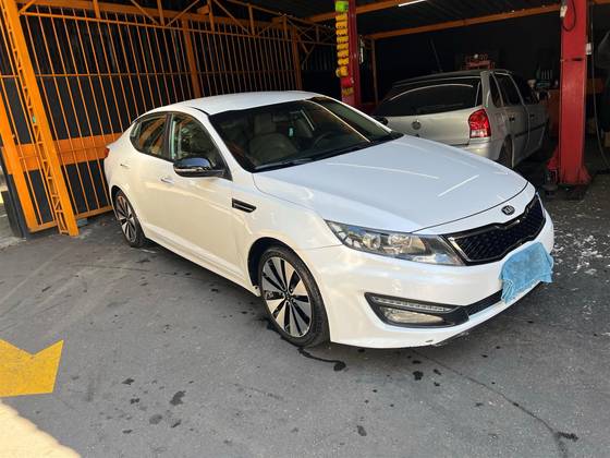 KIA OPTIMA 2.4 EX 16V GASOLINA 4P AUTOMÁTICO KIA OPTIMA 2.4 EX 16V GASOLINA 4P AUTOMÁTICO
